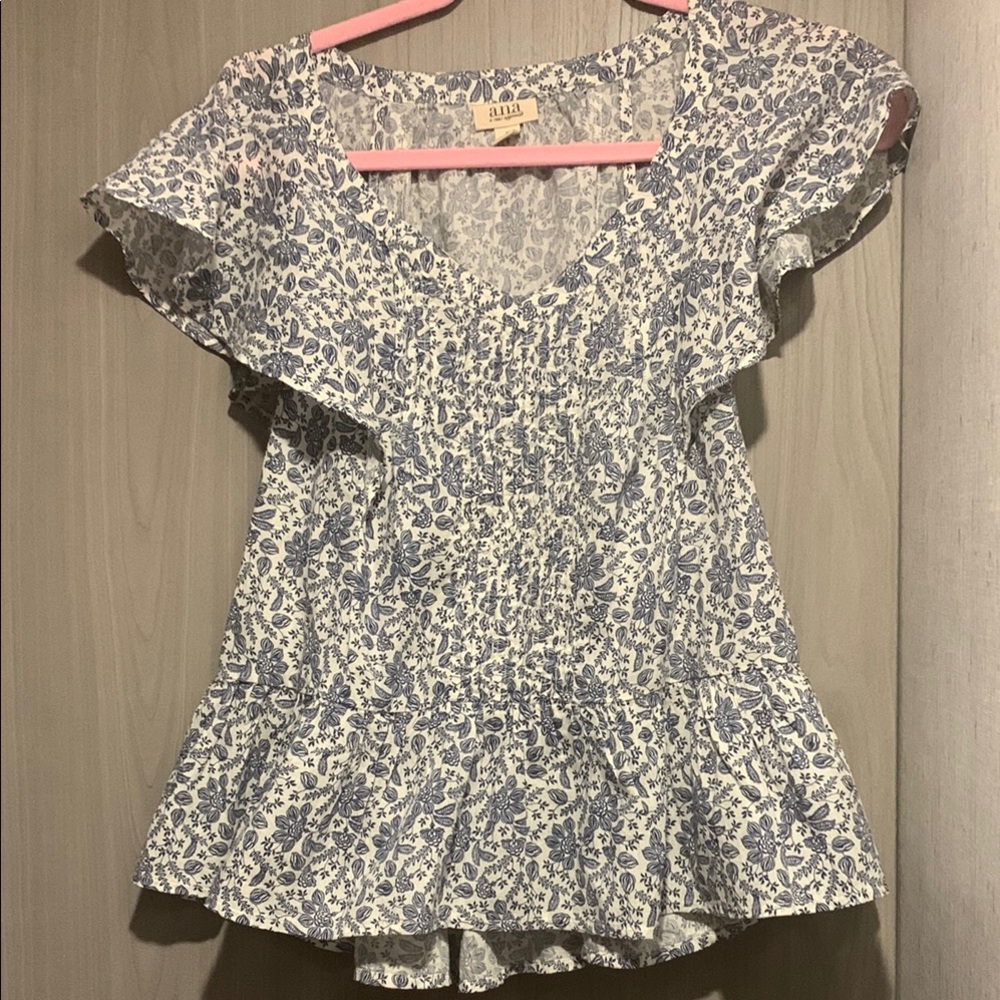 ANA NWT Blue Floral Women's Baby Doll Flutter Sleeve Top - Picture 9 of 12